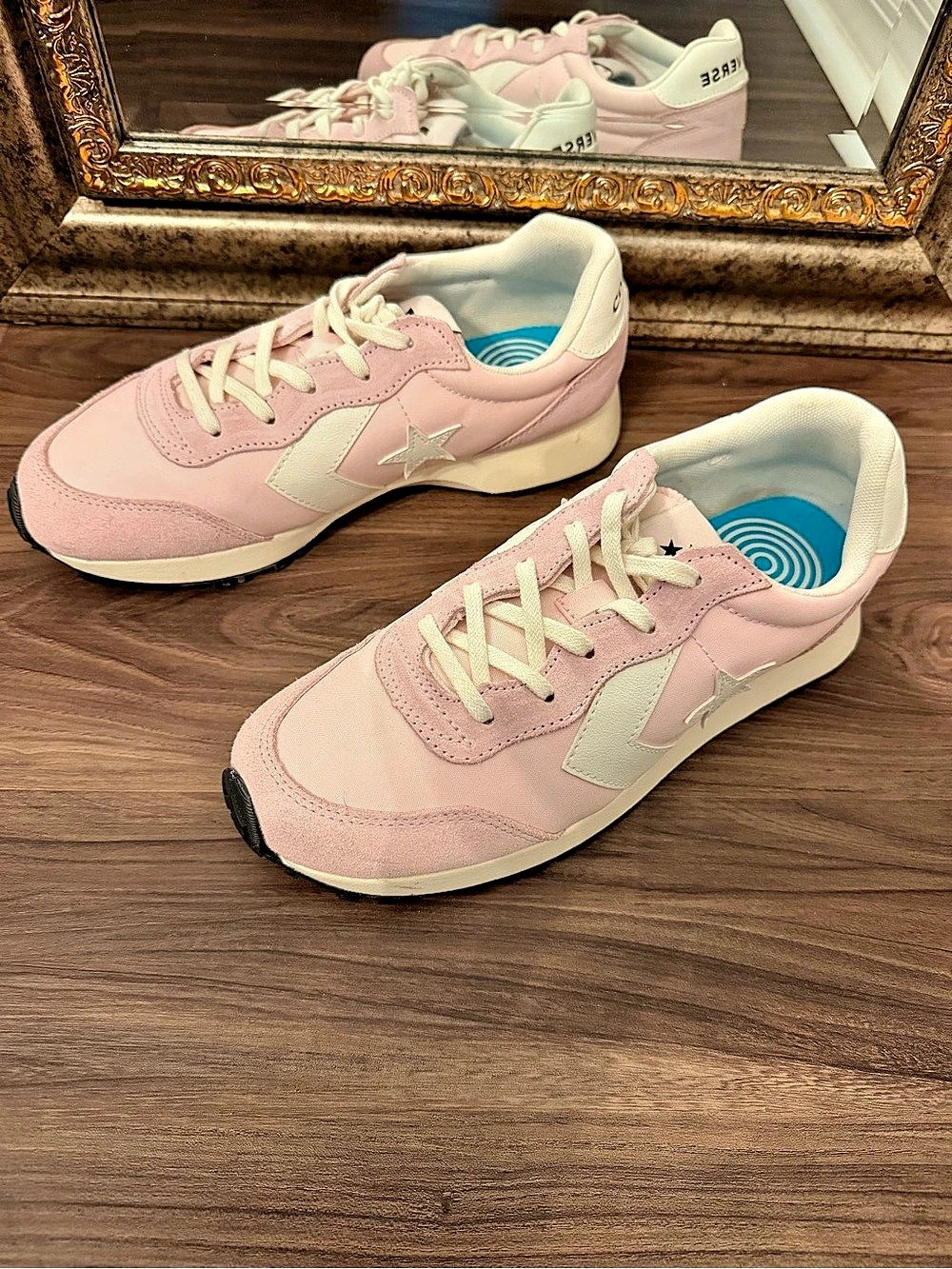 Converse Run Star Trainer Pink & White Sneakers US Men’s 7.5/Women’s size 9 Like